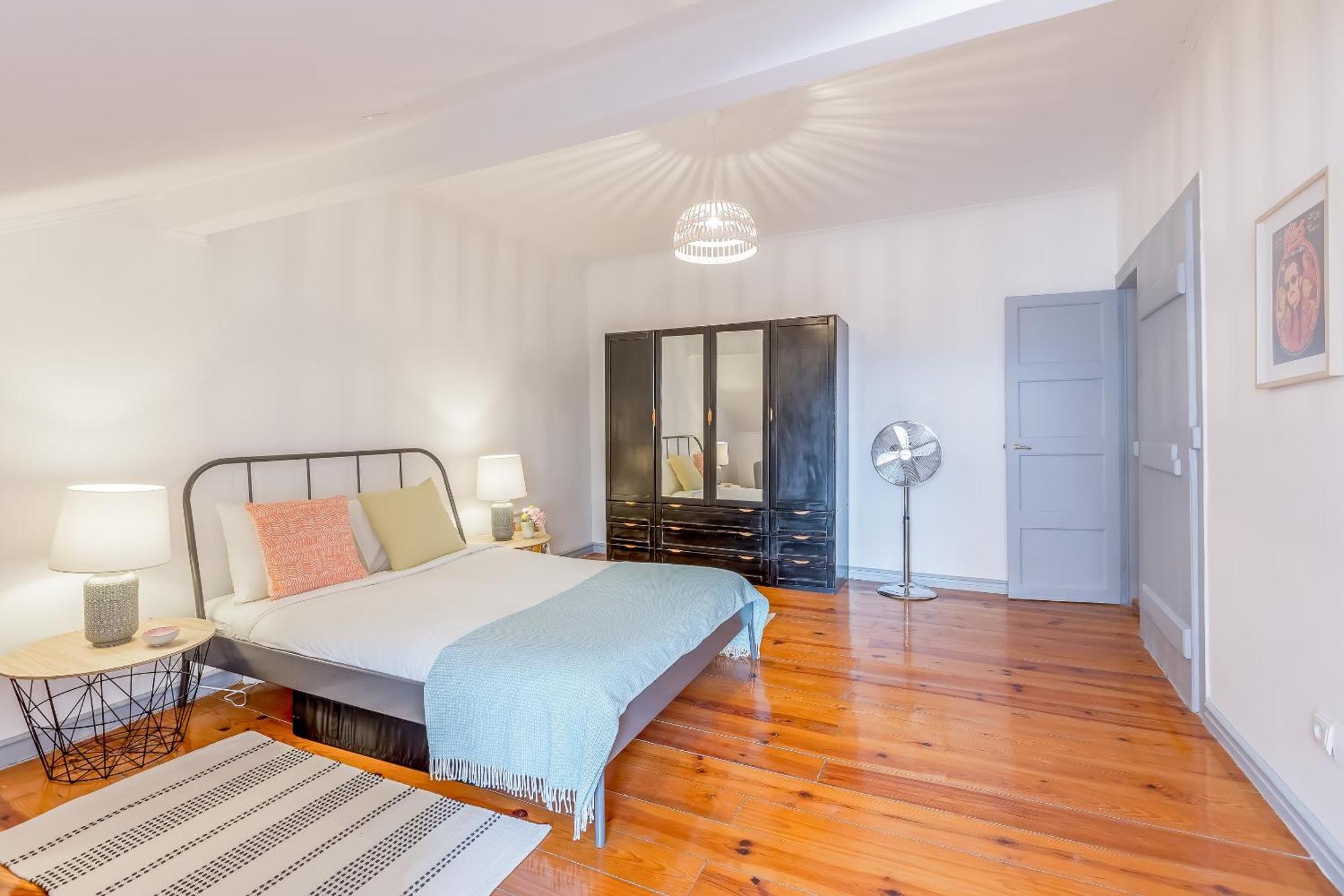 Alfama With Open Air - Up To 30 Guests Apartamento